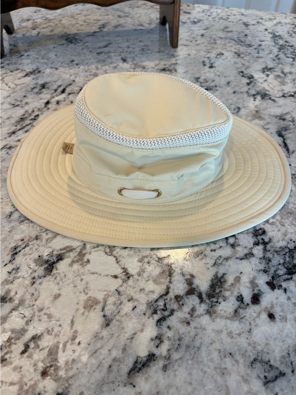 Tilley Endurables LTM5 Airflo Hat Ivory Wide Brim Made Outdoor Sun Hiking